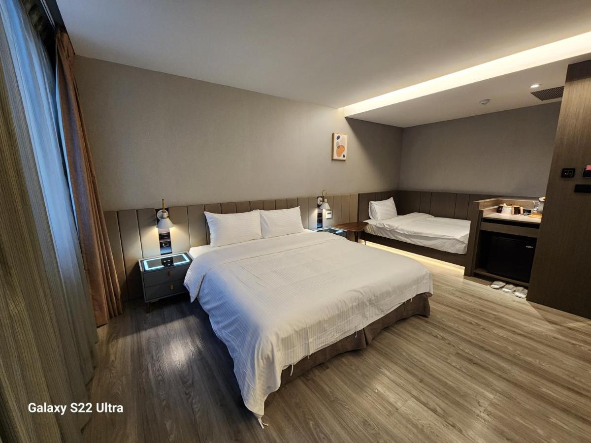 Hualien Pink Corner Hotel Exterior foto