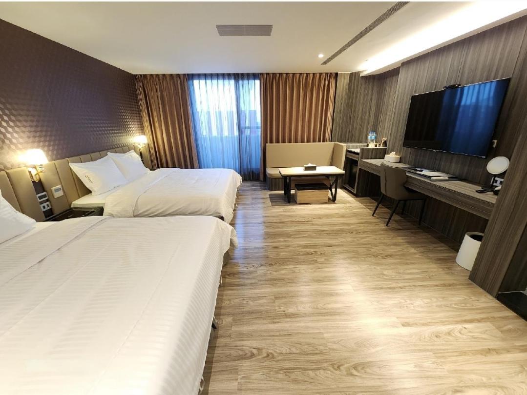 Hualien Pink Corner Hotel Exterior foto